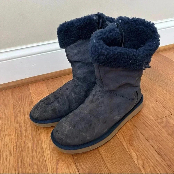 Ugg Classic Short Leather Suede Nave Blue Winter Zip Up Boots Women’s Size 9 - Picture 1 of 7